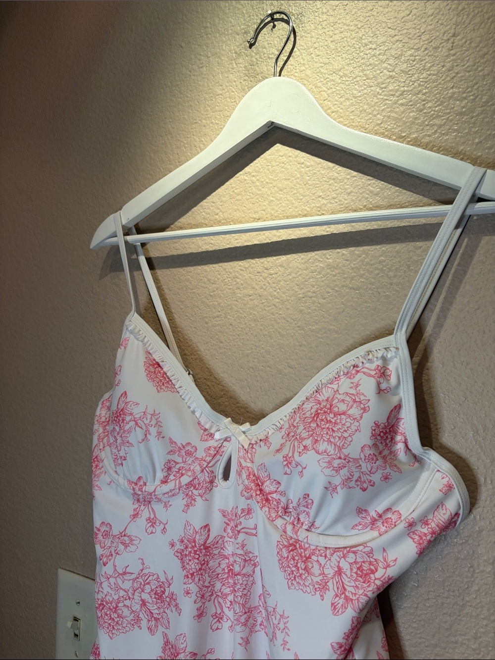 New No Boundaries Women’s Pink Toile Floral One Piece Swimsuit Large 12-14 NWOT - Picture 5 of 11